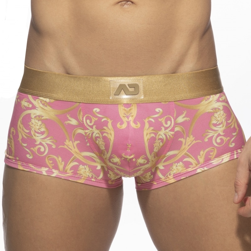 Addicted Boxer Court Golden Versailles Rose