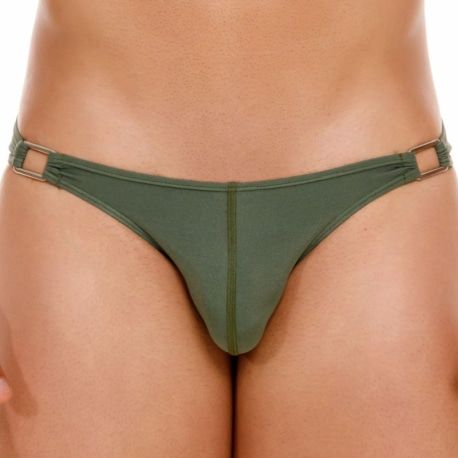  String Titan Kaki
